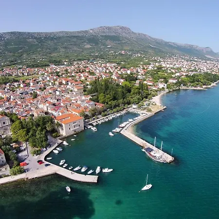 Apartament With Wifi Kastel Luksic, - 11573 *