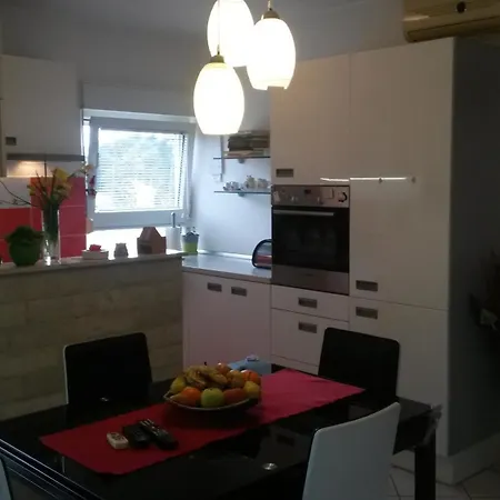 With Wifi Kastel Luksic, - 11573